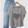 Remera corazon leopardo