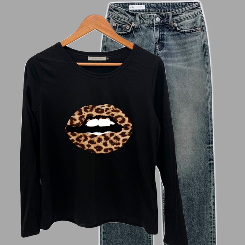 Remera Leopard lips
